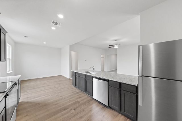 10137 Throttle Lane, Fort Worth, TX 76131