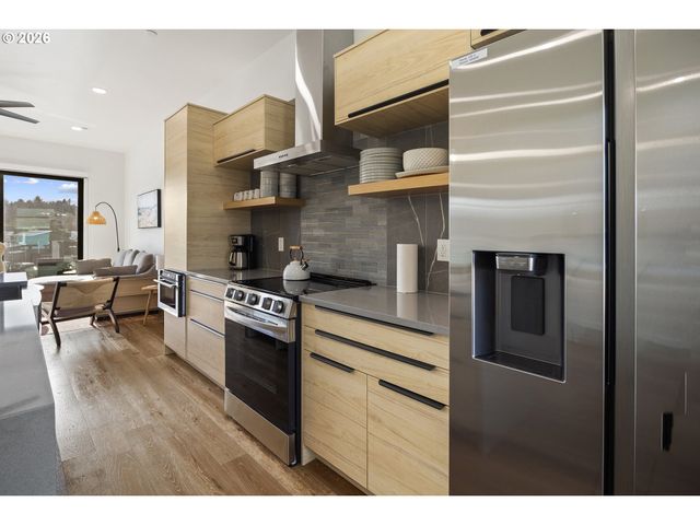 280 Nw Huckleberry St 6, Waldport, OR 97394