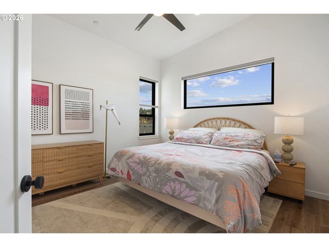 280 Nw Huckleberry St 6, Waldport, OR 97394