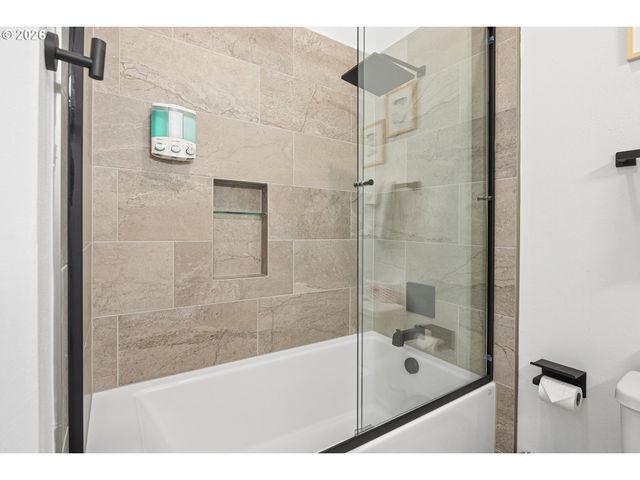 280 Nw Huckleberry St 6, Waldport, OR 97394