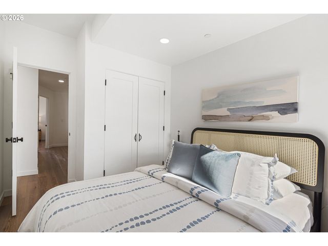 280 Nw Huckleberry St 6, Waldport, OR 97394