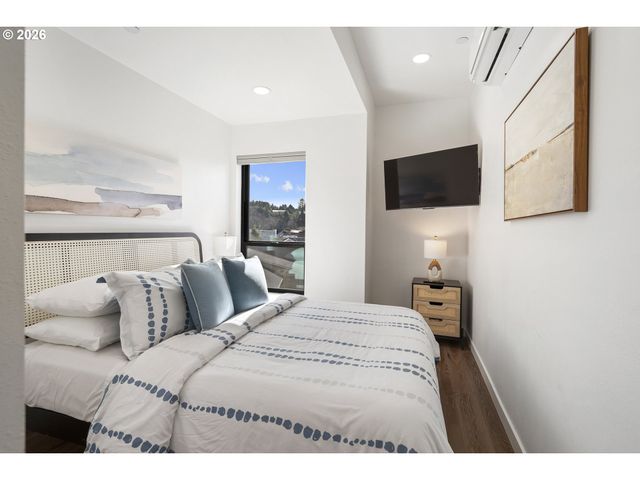 280 Nw Huckleberry St 6, Waldport, OR 97394