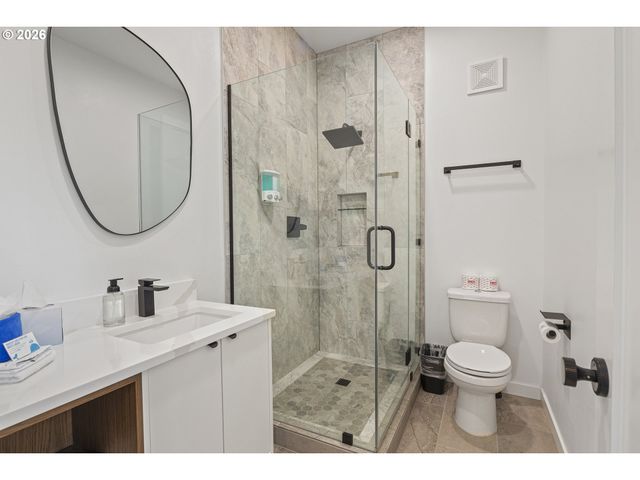 280 Nw Huckleberry St 6, Waldport, OR 97394