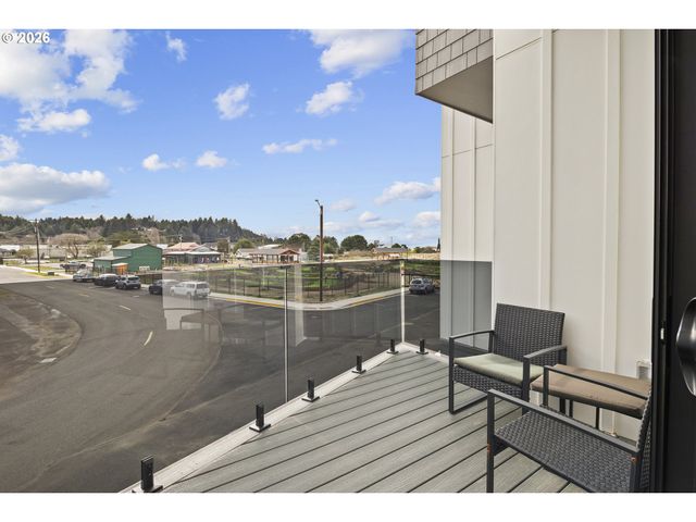 280 Nw Huckleberry St 6, Waldport, OR 97394
