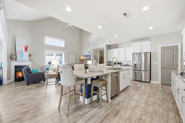 1005 Bonnet Dr., North Myrtle Beach, SC 29582