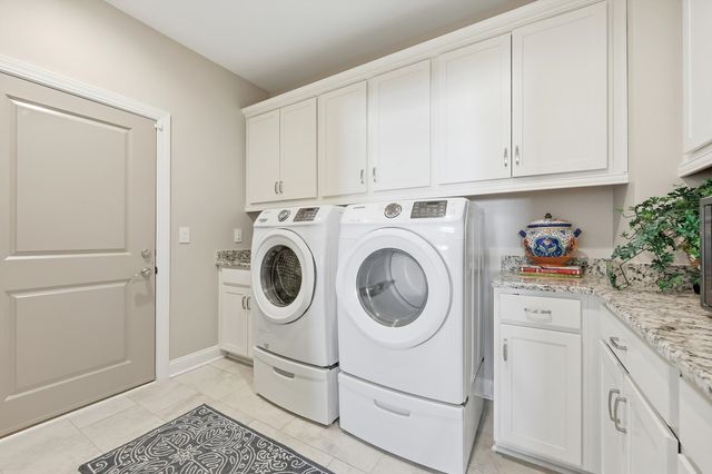 1005 Bonnet Dr., North Myrtle Beach, SC 29582