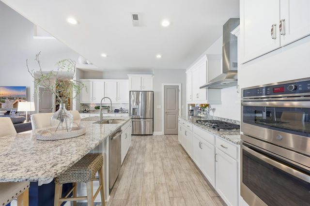 1005 Bonnet Dr., North Myrtle Beach, SC 29582