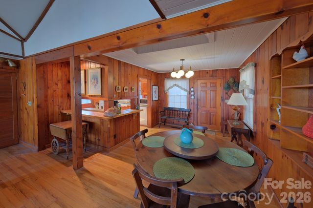 71 Norfolk Lane, Laurel Park, NC 28739