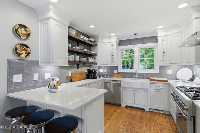 180 Amboy Avenue, Metuchen, NJ 08840