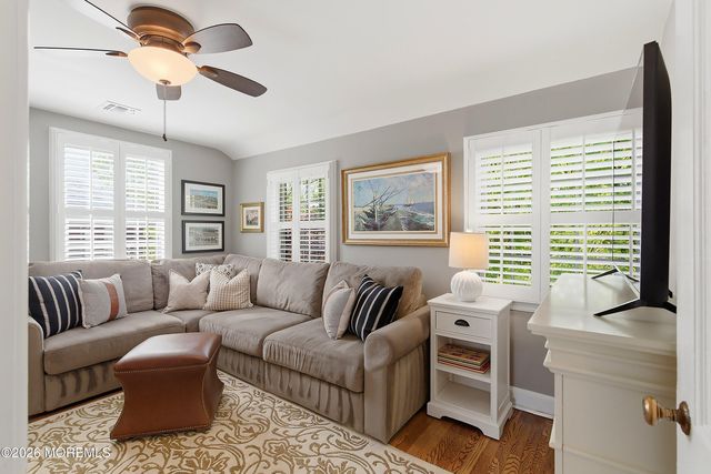 180 Amboy Avenue, Metuchen, NJ 08840