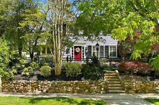180 Amboy Avenue, Metuchen, NJ 08840