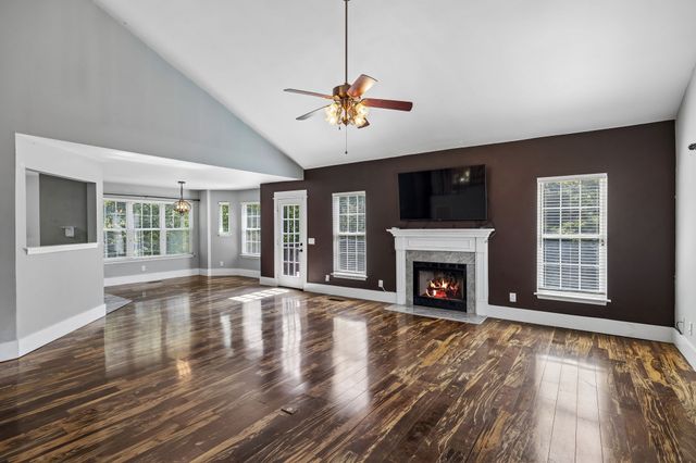 141 Scenic Harpeth Dr, Kingston Springs, TN 37082