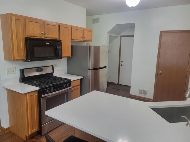 8525 SAWYER Court, Joliet, IL 60431