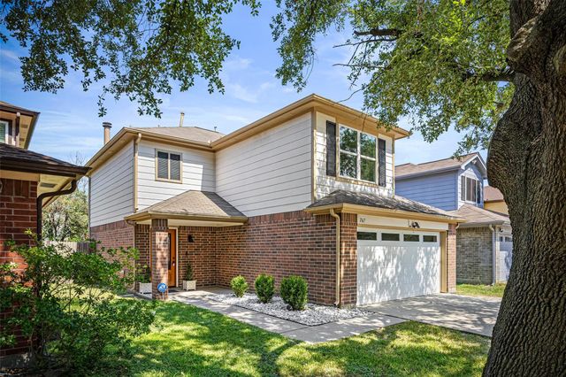 747 Oak West, Houston, TX 77073