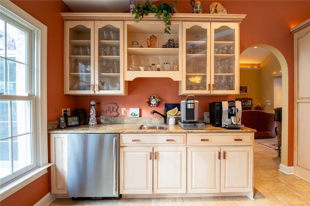 104 Angerer Rd, Cecil, PA 15317