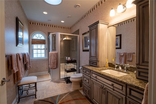 104 Angerer Rd, Cecil, PA 15317
