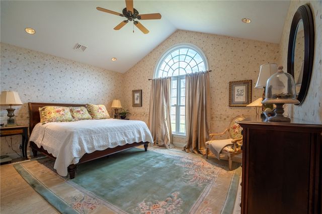 104 Angerer Rd, Cecil, PA 15317