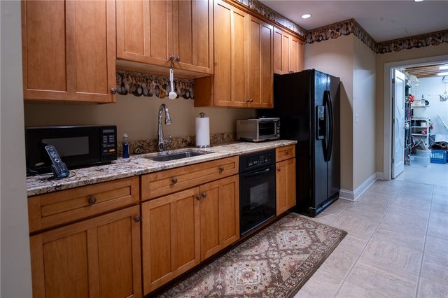 104 Angerer Rd, Cecil, PA 15317