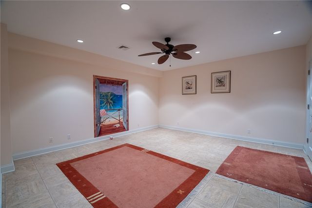 104 Angerer Rd, Cecil, PA 15317