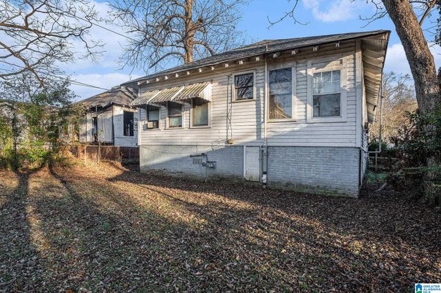 1822 EXETER AVENUE, Bessemer, AL 35020