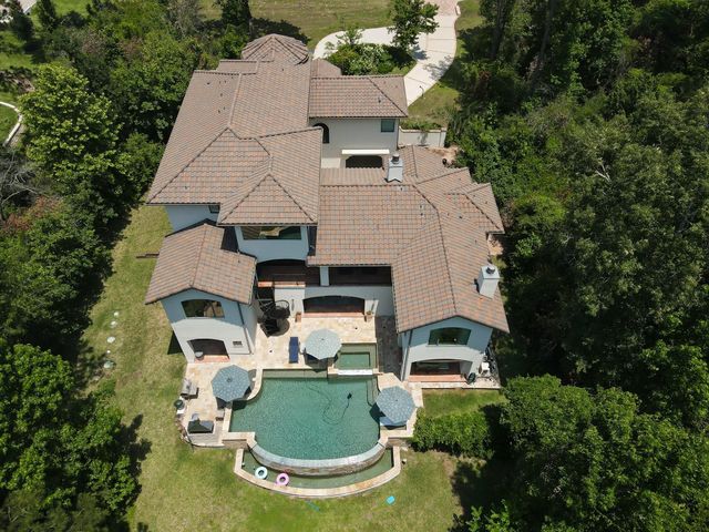 27330 Shady Hills Landing Lane, Spring, TX 77386