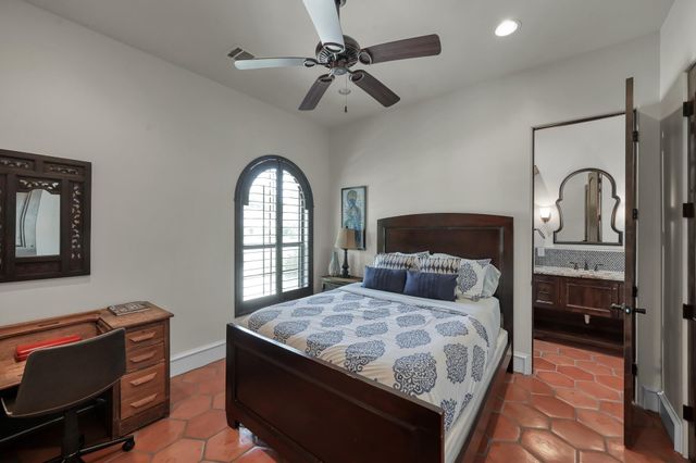 27330 Shady Hills Landing Lane, Spring, TX 77386
