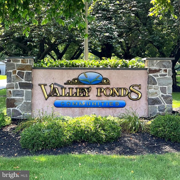 1514 LEXINGTON WAY, Morgantown, PA 19543
