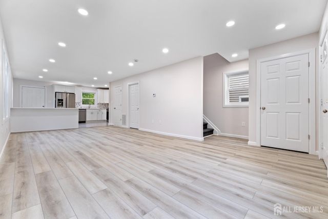 763 Gadek Place, Perth Amboy, NJ 08861