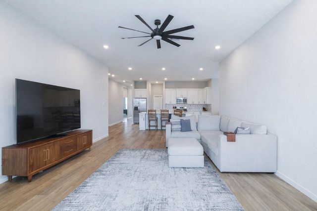 3106 Mariner Island Drive, La Marque, TX 77568