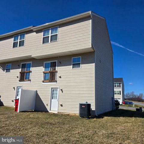 13 SEBAGO PL, Martinsburg, WV 25403