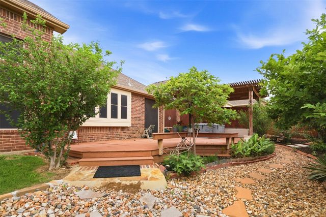 9708 Brewster Lane, Fort Worth, TX 76244