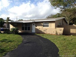 6881 SW 6th St, Pembroke Pines, FL 33023