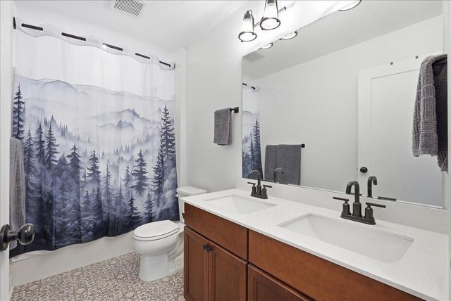 1107 Rich River Way, New Richmond, WI 54017