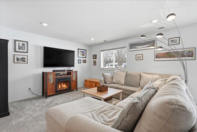 1107 Rich River Way, New Richmond, WI 54017