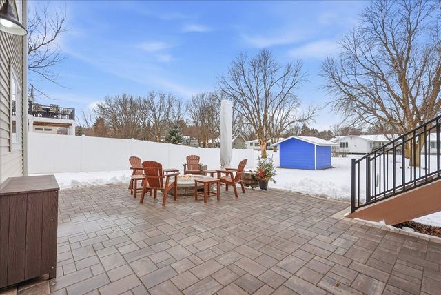 1107 Rich River Way, New Richmond, WI 54017