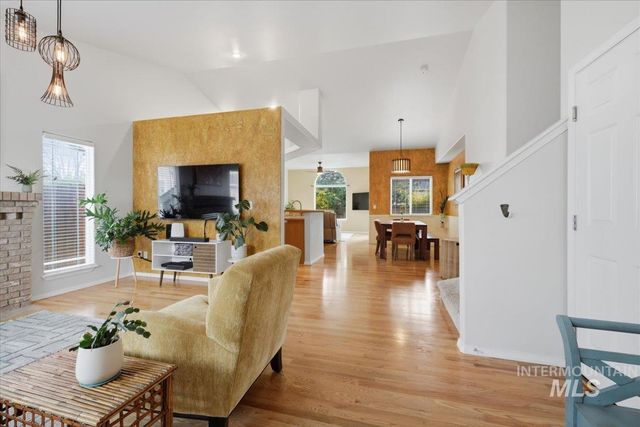 5818 S Cello, Boise, ID 83709