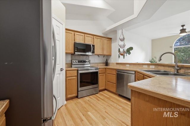 5818 S Cello, Boise, ID 83709