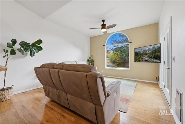 5818 S Cello, Boise, ID 83709