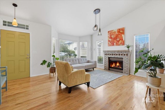 5818 S Cello, Boise, ID 83709