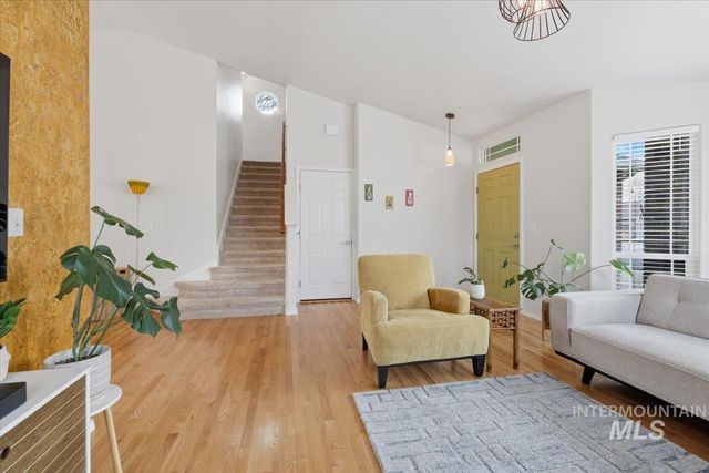 5818 S Cello, Boise, ID 83709