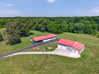 37 Old McLemore Rd, Taft, TN 38488