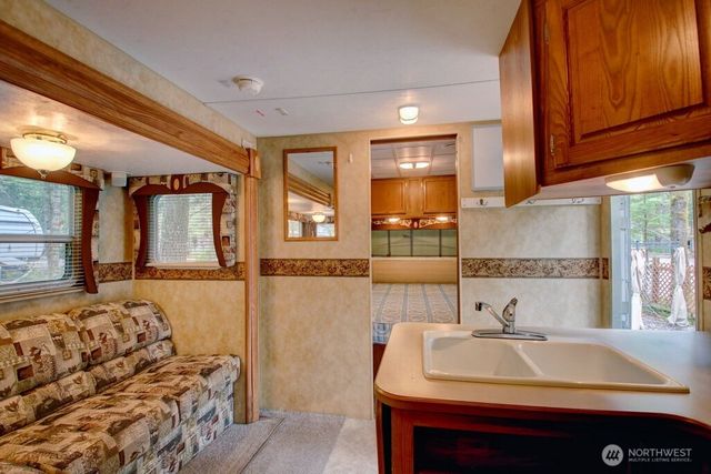 61 Christmas Tree Circle, Deming, WA 98244