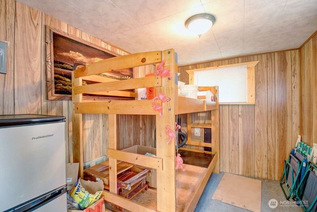 61 Christmas Tree Circle, Deming, WA 98244