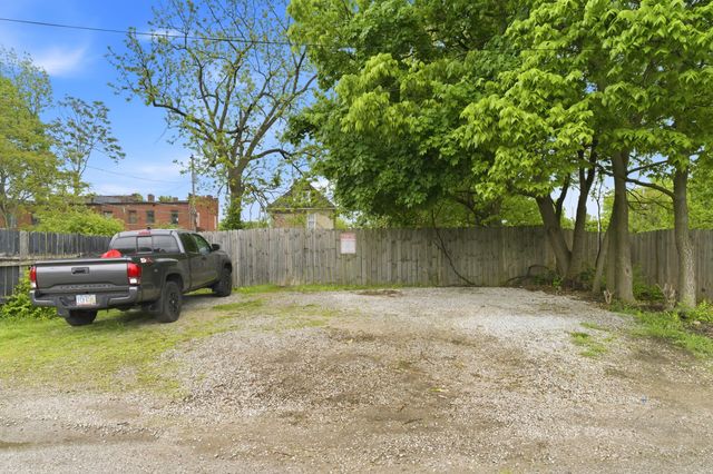 469 Miller Avenue, Columbus, OH 43205