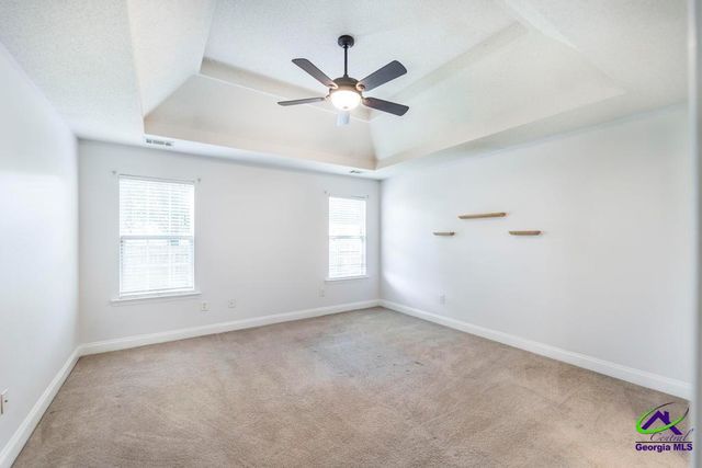 203 Weatherwood Road, Kathleen, GA 31047