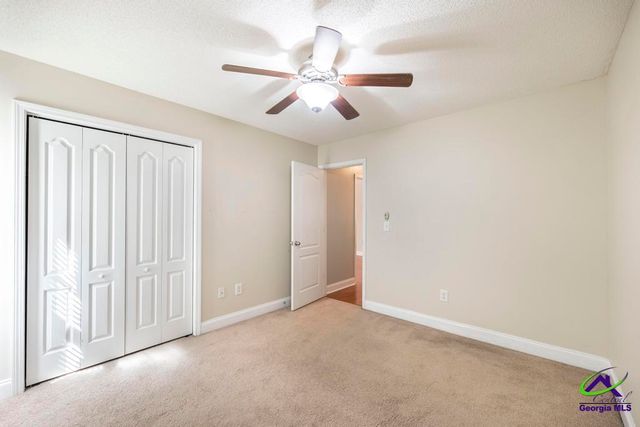 203 Weatherwood Road, Kathleen, GA 31047