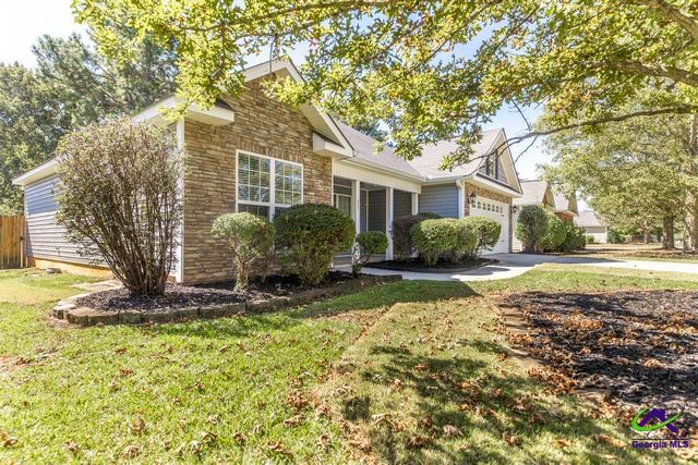 203 Weatherwood Road, Kathleen, GA 31047