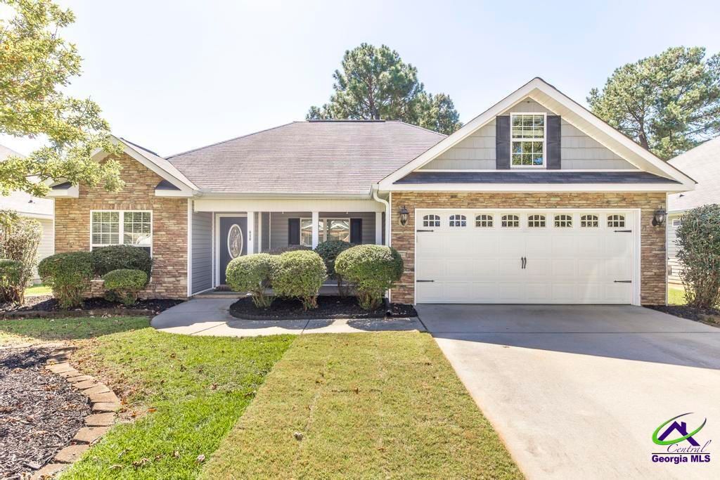 203 Weatherwood Road, Kathleen, GA 31047