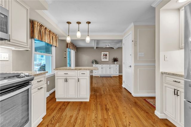 5100 W Harbison Rd, Robinson Twp, PA 15205