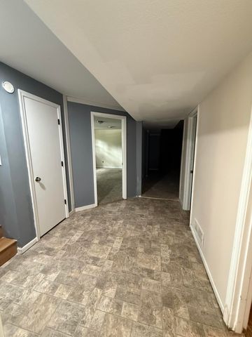 2220 N LAKELAND DR, Columbia, MO 65202
